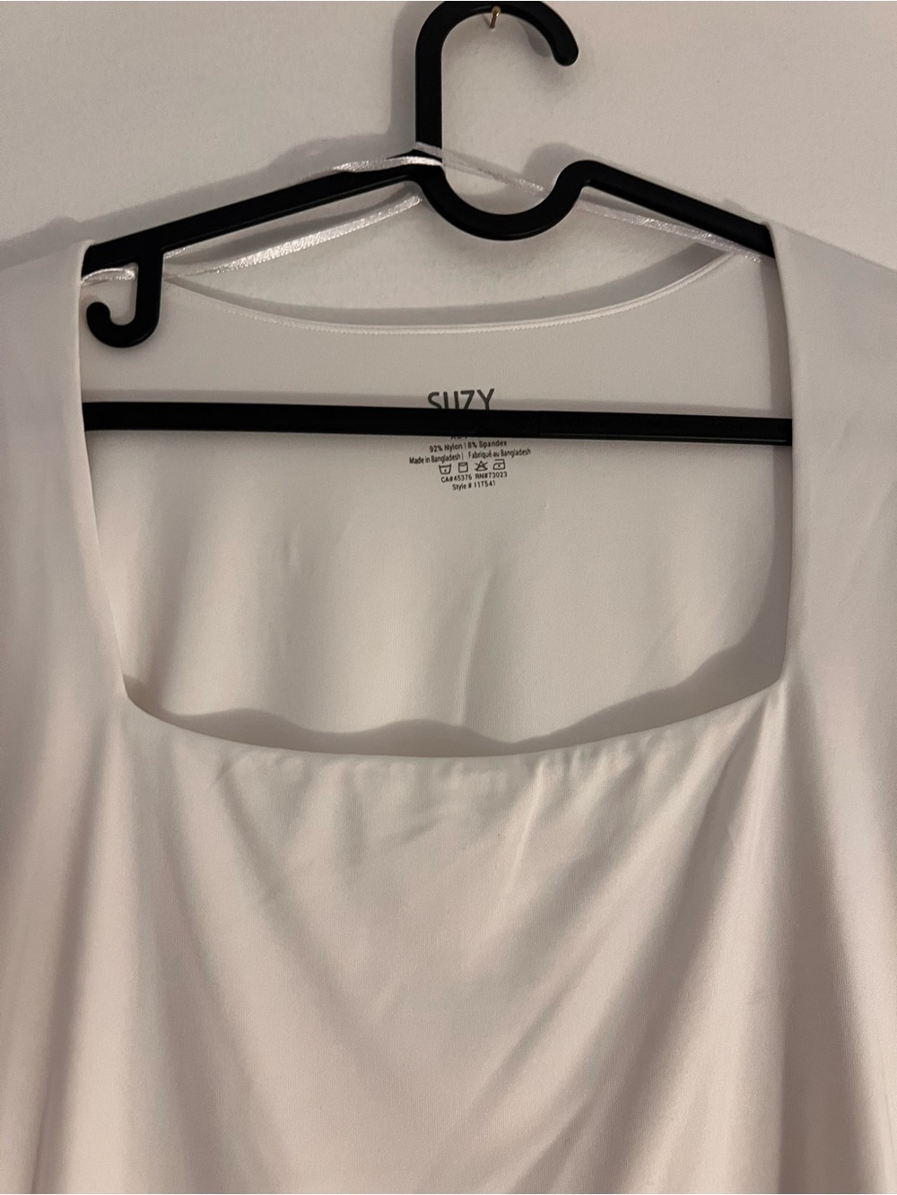 Suzy Shier White Square-Neck Tank